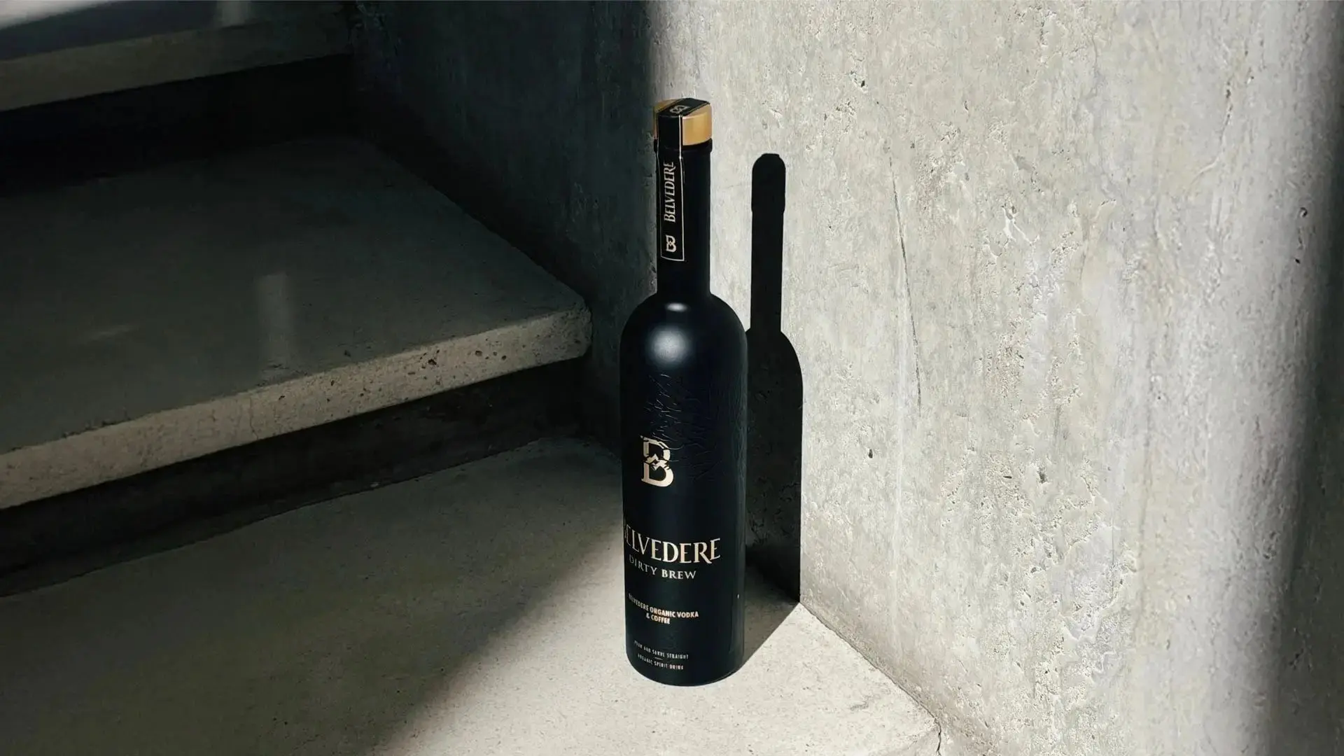 Belvedere Dirty Brew Organic Coffee Flavored Vodka - Image 3