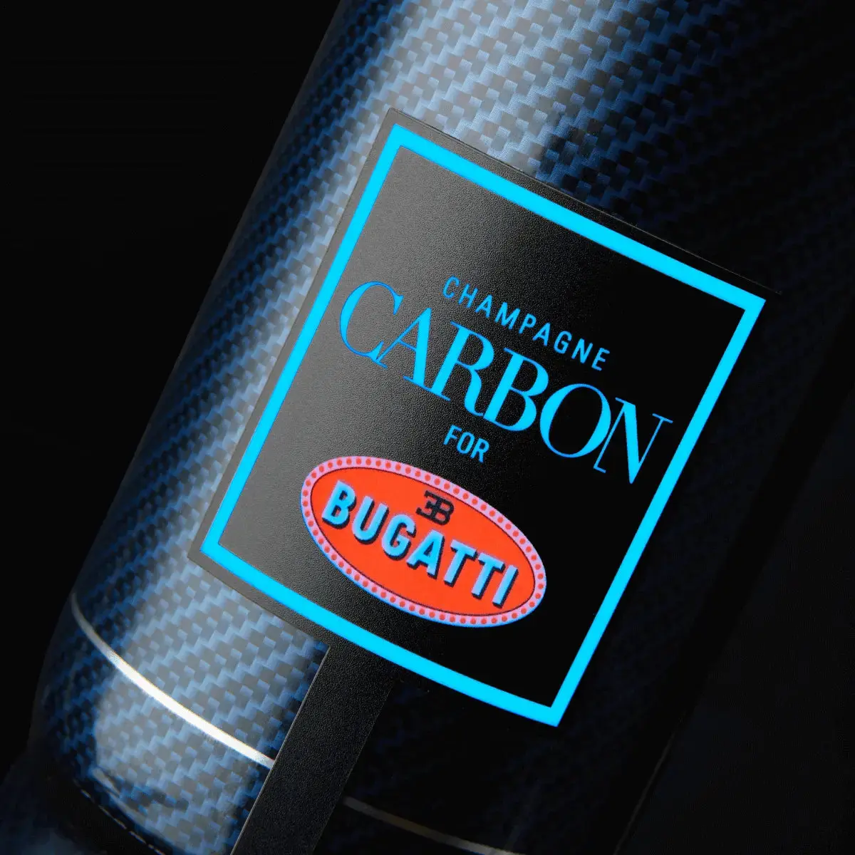 Champagne CARBON Bugatti ƎB.01 | Luminous Edition Limitée Sleeve | Vintage 2002 - Image 2