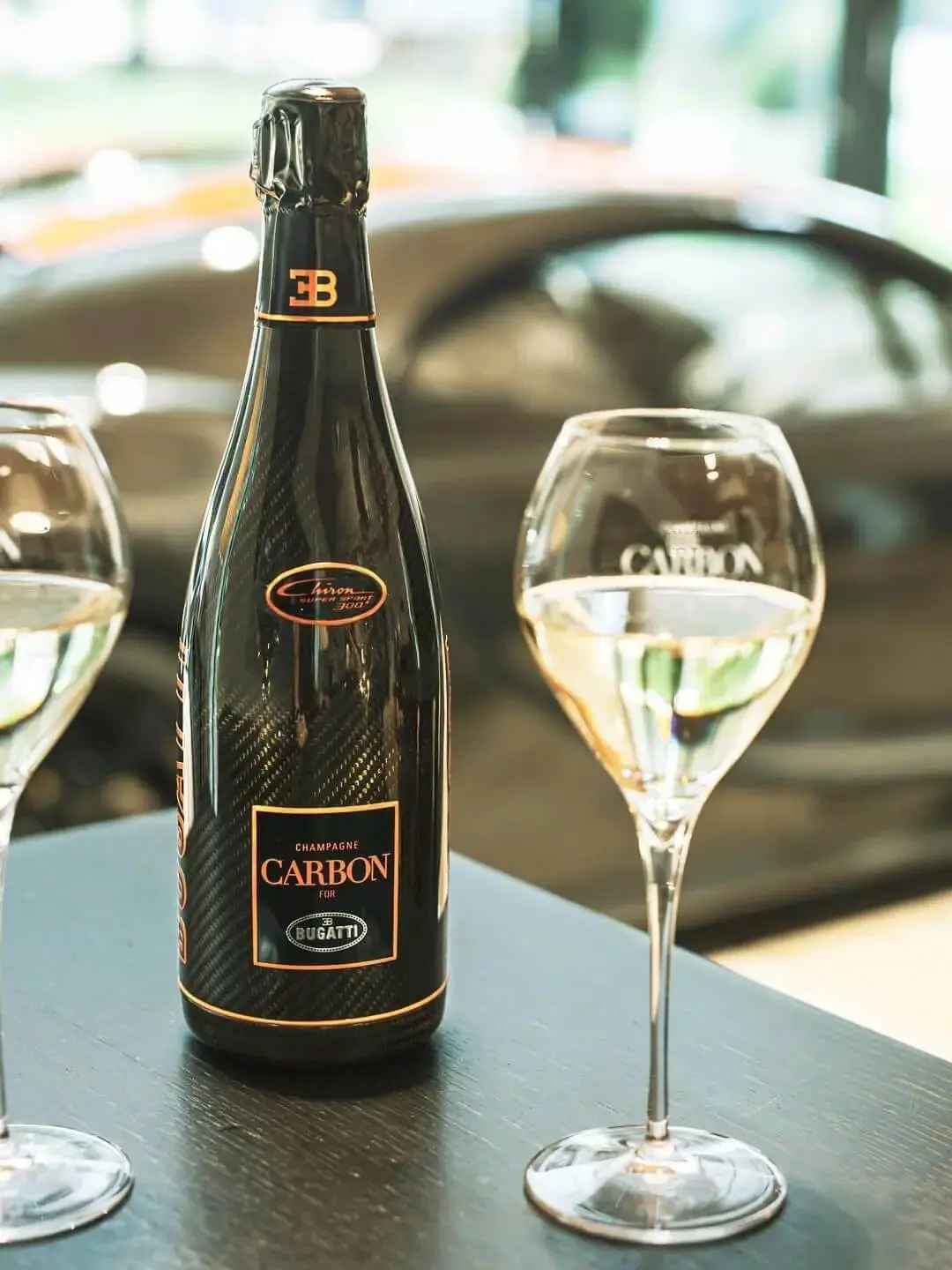Champagne CARBON Bugatti Chiron ƎB.02 | Vintage 2006 - Image 3