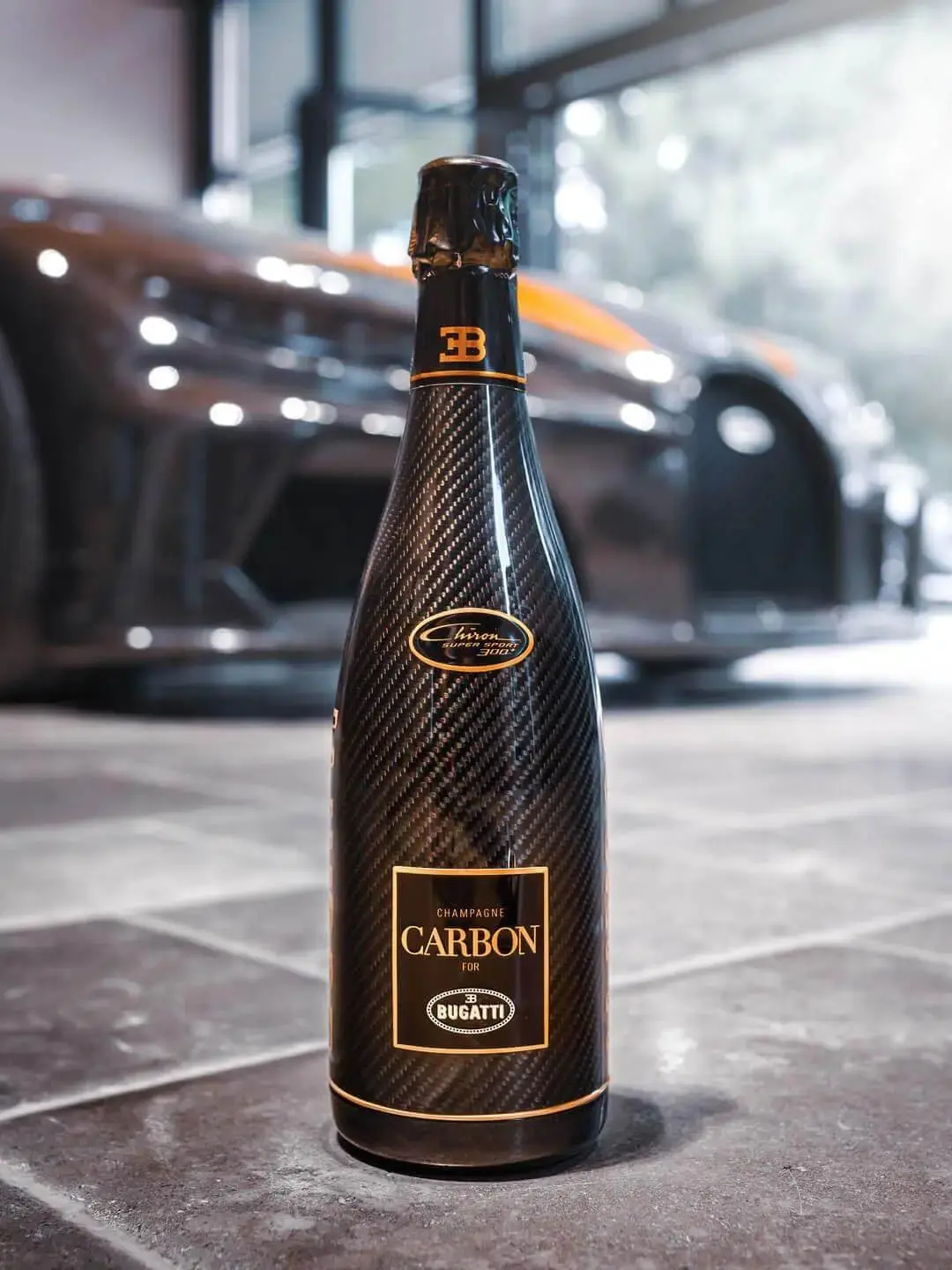 Champagne CARBON Bugatti Chiron ƎB.02 | Vintage 2006 - Image 4