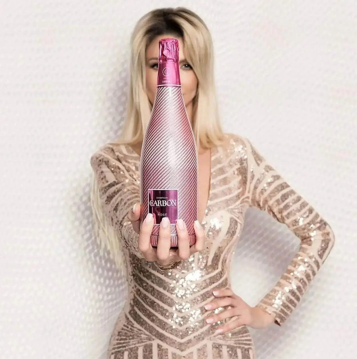 Champagne CARBON Rosé | Signature Carbon Fiber Edition - Image 3