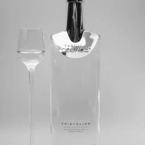 Cosmico Extra Anejo Cristalino - Image 2