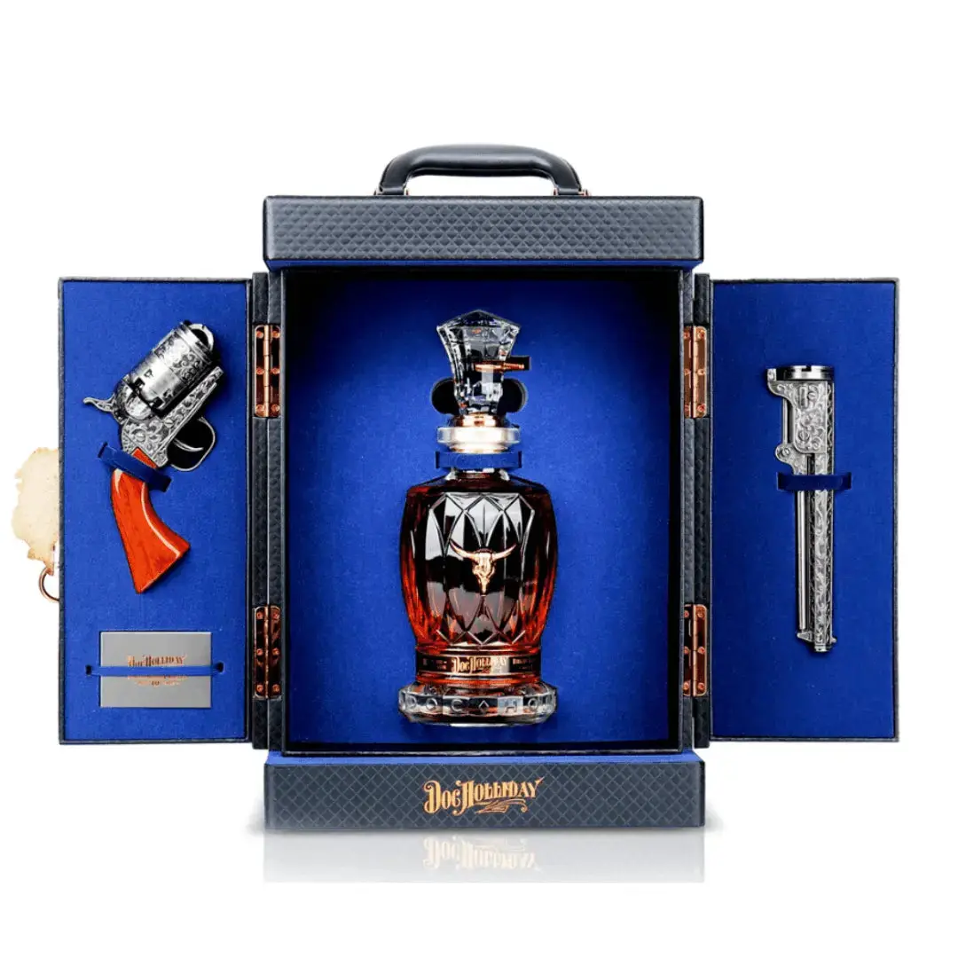 Doc Holliday 10-Year Bourbon Revolver Set