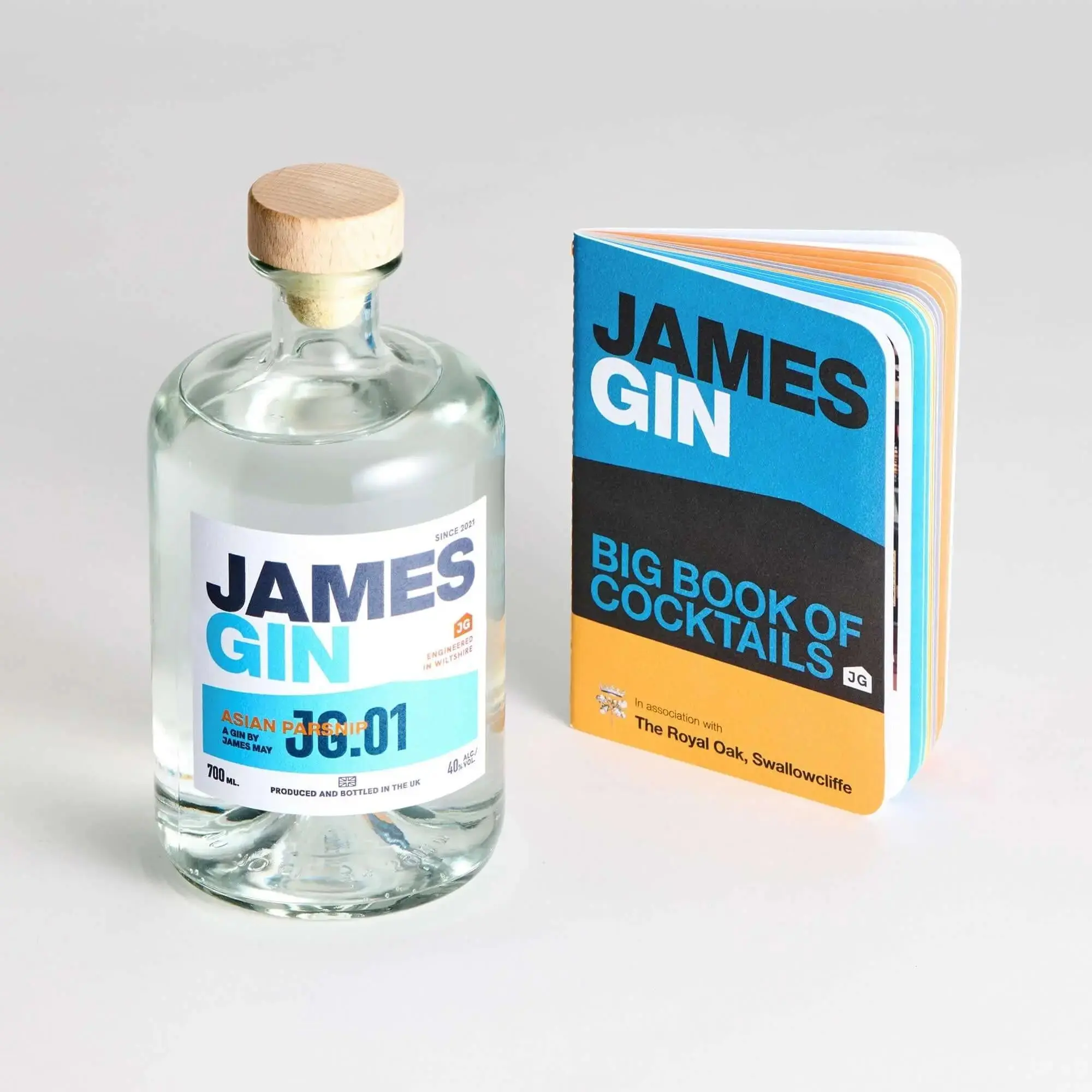 James Gin The Impressive Cocktail Kit W/ Souvenir Gift Key Chain