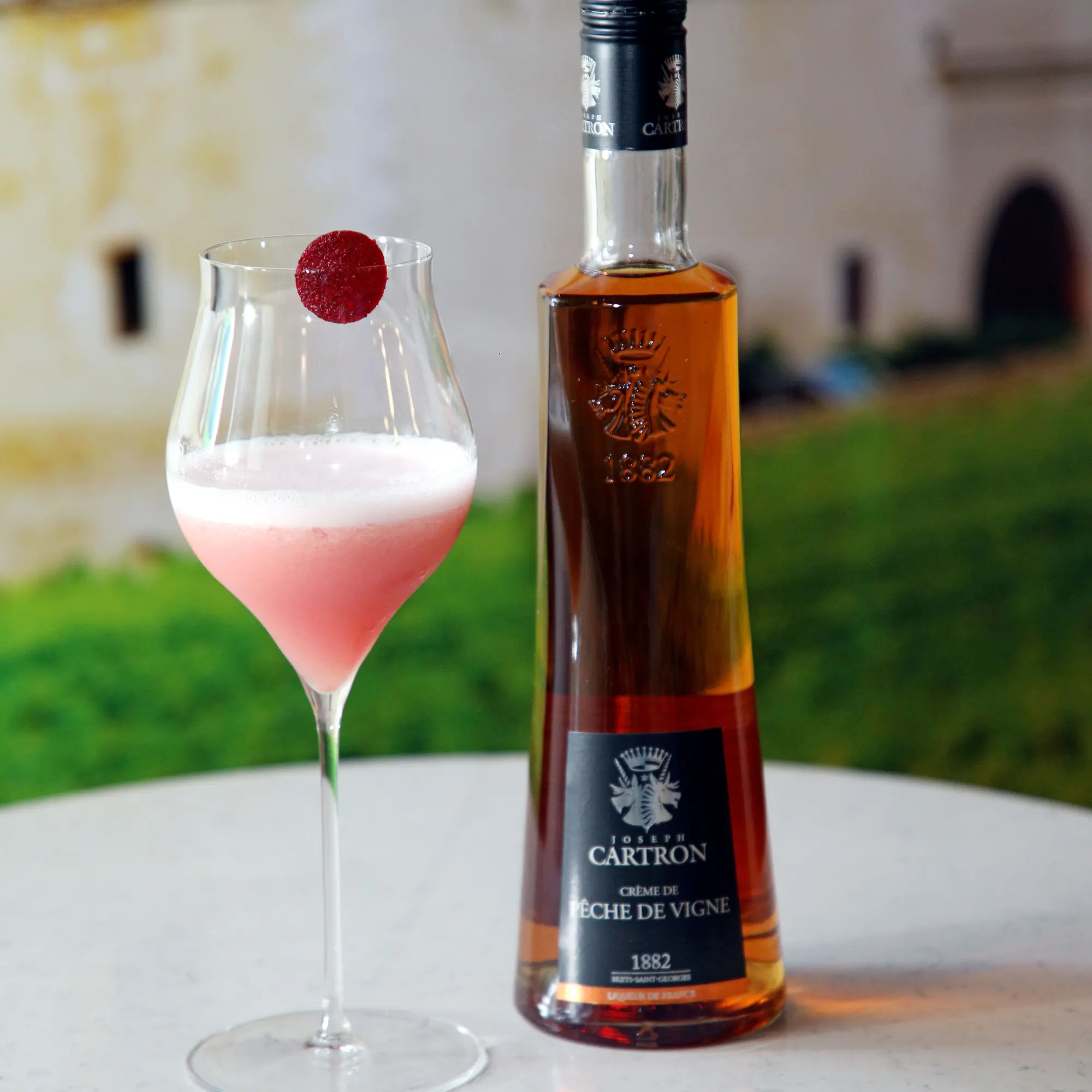 Cartron Crème de Pêche de Vigne (Peach) Liqueur 700 ml - Image 3